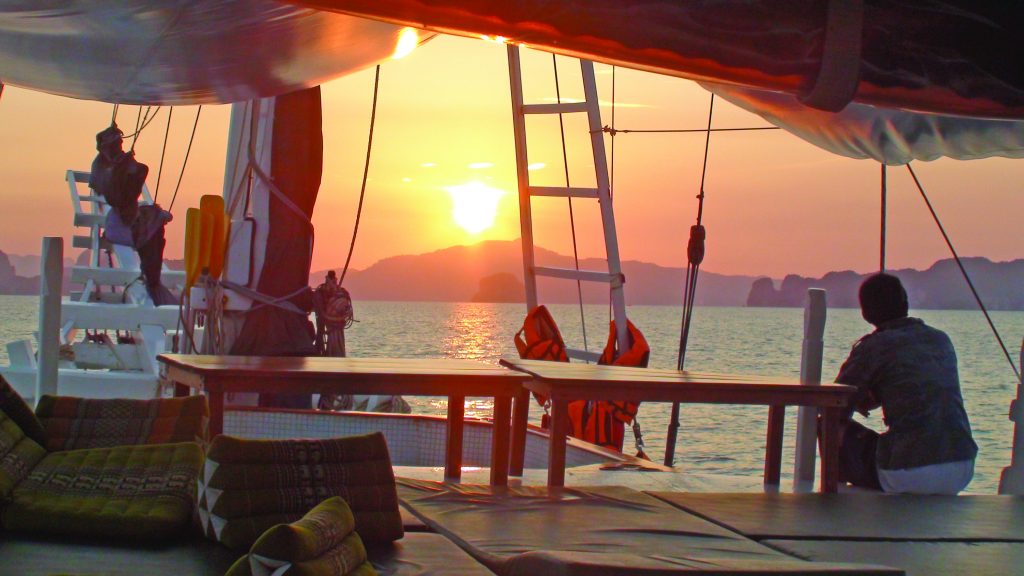 ANZA Community Cruise combining island hopping & volunteer work in Thailand